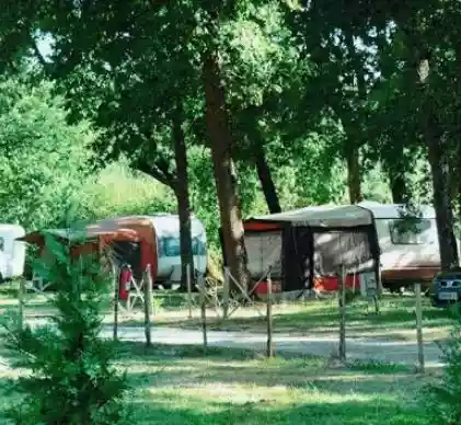 MN4824 - Camping avec logements insolites en Bretagne