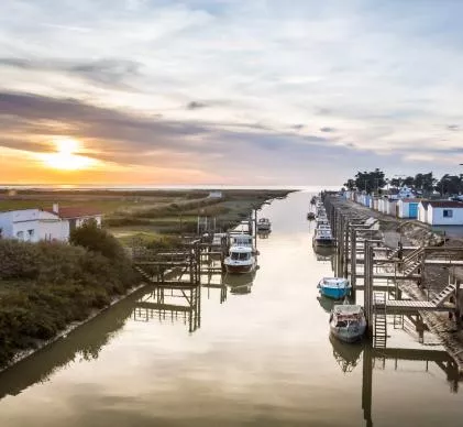 Camping résidentiel et locatif – Vendée, proche littoral