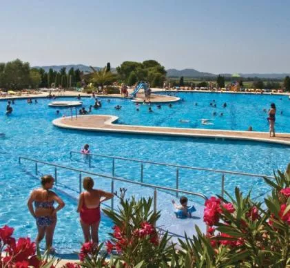 JR 5170 - GIRONDE - BEAU CAMPING