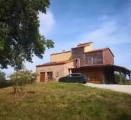 Parc résidentiel de loisirs 3 étoiles près de Cahors