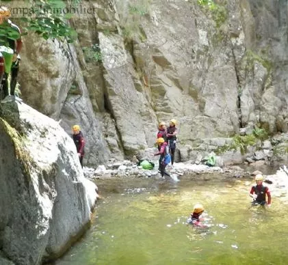 vente d'un camping en bord d'un lac dans le parc naturel régional du haut-languedoc
