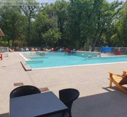 vendu !vente d'un camping au coeur d'un site classé du sud de la france dans un parc arboré et bien 