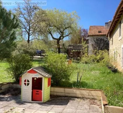 beau camping ayant un gros potentiel