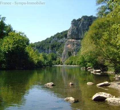 compromis en cours domaine magnifiquement situé en languedoc