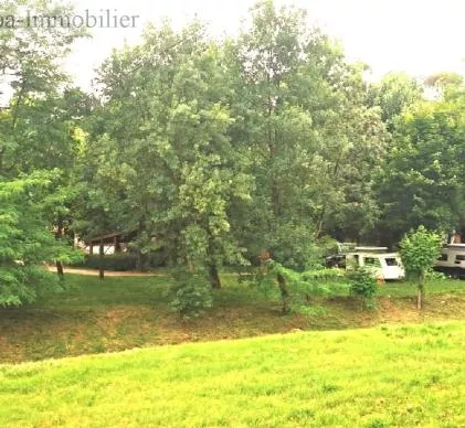 vente d'un beau camping dans le languedoc roussillon situé dans un environnement protégé en bordure 