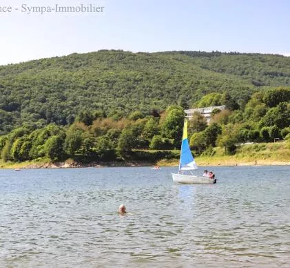 vente dun camping exceptionnel en bord de lac, situé au cur du parc naturel régional du haut-langued