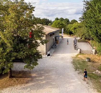en exclusivité, un des plus beaux campings du sud de la france en occitanie