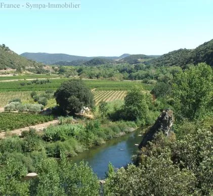 très beau camping à vendre en occitanie cadre naturel exceptionnelsitué au coeur d'un environnement 