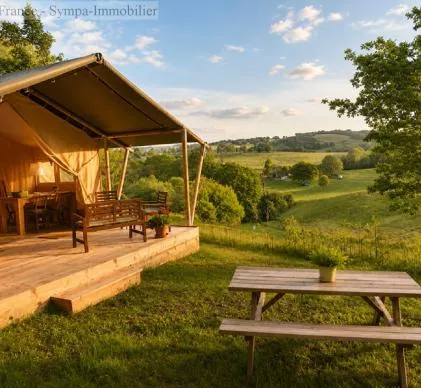 camping naturiste renommé et prospère, situé sur un site exceptionnel de plus de 17 hectares