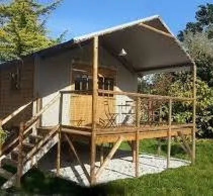 A VENDRE – CAMPING 4* ÉCO-RESPONSABLE – PROCHE CAHORS (46)