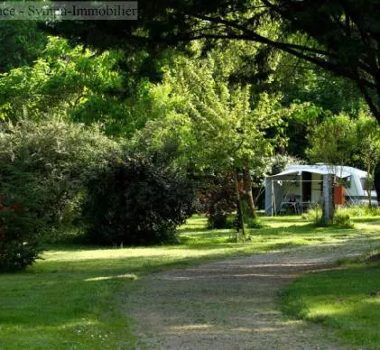 vente d'un château d'exception au cur des midi-pyrénées avec un camping 100 emplacements