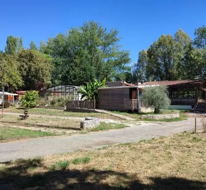 Recherche exploitant en bail commercial pour le Camping de l'Île du Pont à Mirande (Gers).
