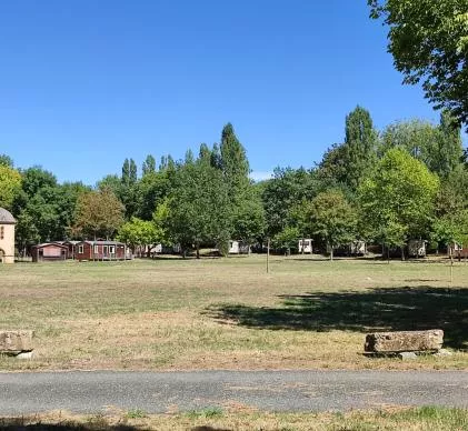 Recherche exploitant en bail commercial pour le Camping de l'Île du Pont à Mirande (Gers).