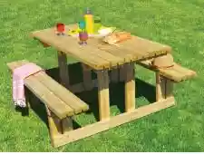 Tables en bois 