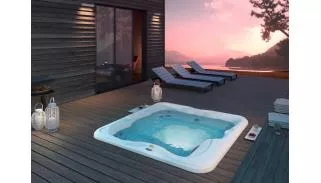 Lodge L