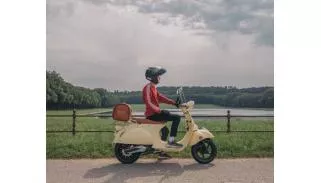 Scooter électrique retro 125cc