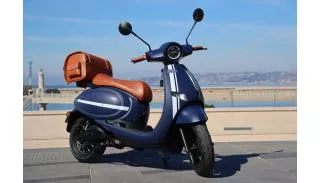 Scooter électrique citadin 125cc