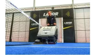 Balayeuse SWL 700 ET spéciale terrains de padel