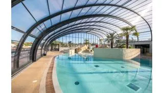 Abri de piscine de grandes dimensions