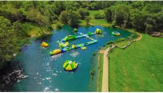 Parc aquatique gonflable Wibit sur mesure
