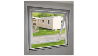 LA MOUSTIQUAIRE VERTICALE