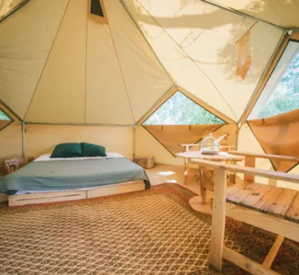 LODGE